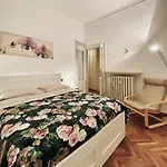 Monviso 35 , Cozy Милан
