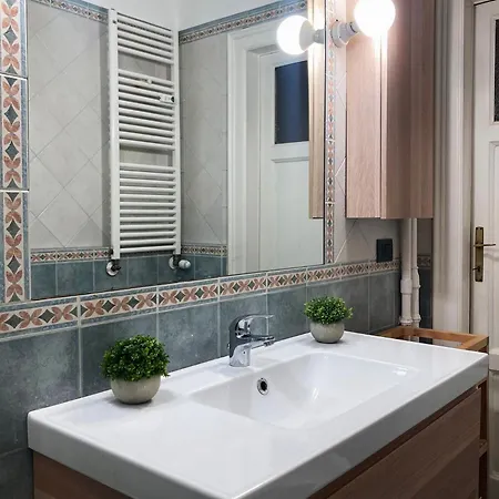 Apartament Monviso 35 , Cozy Mediolan